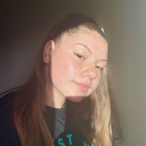 Meet your Posher, Leah